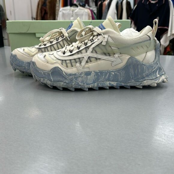 Off white sneakers - Picture 1 of 8
